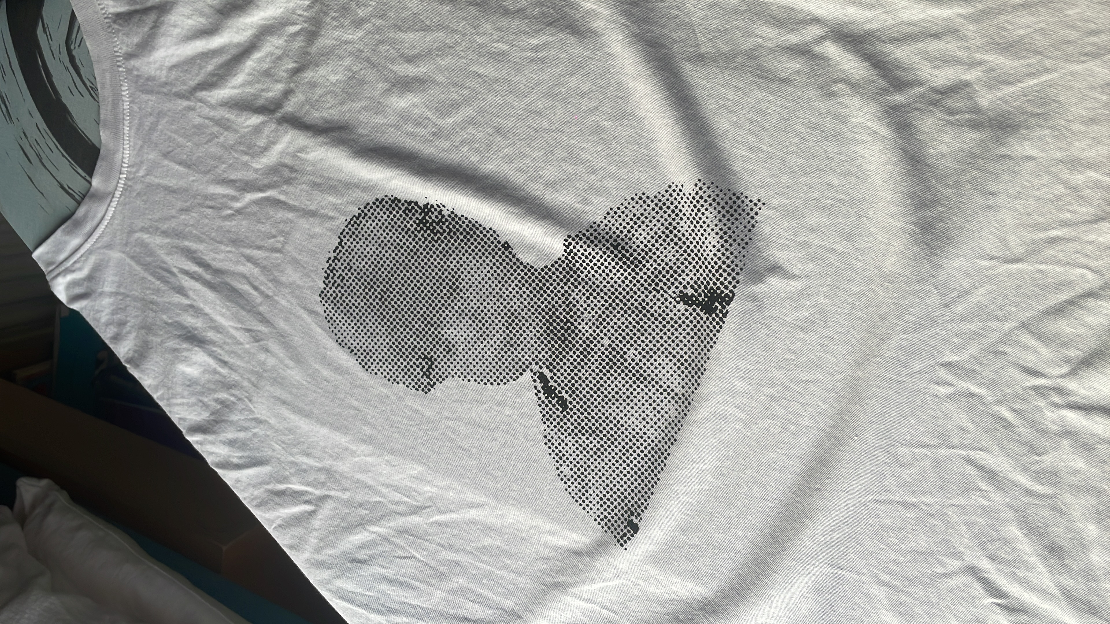 kind gedrukt op wit t-shirt